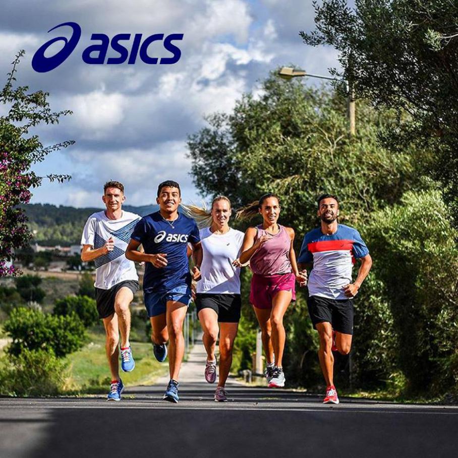 Sport collection . Asics (2020-04-12-2020-04-12)