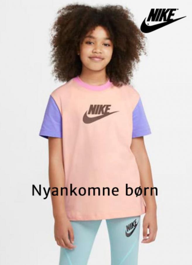 Nyankomne børn . Nike (2021-05-24-2021-05-24)