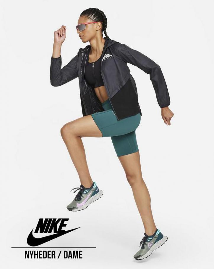 Nyheder / Dame. Nike (2021-10-13-2021-10-13)