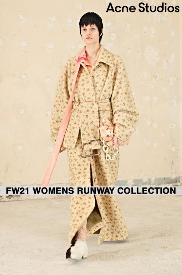 FW21 Womens Runway Collection. Acne Studios (2021-09-20-2021-09-20)