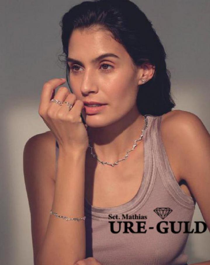 New Collection. Ure-Guld (2021-10-23-2021-10-23)