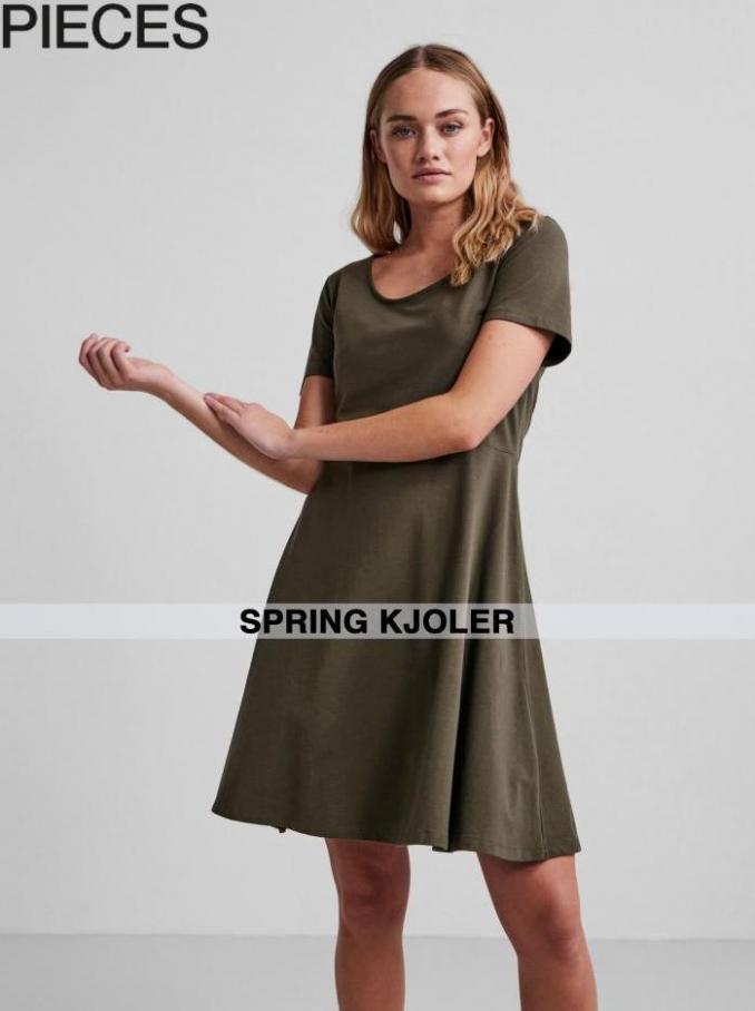 Spring Kjoler. Pieces (2022-06-06-2022-06-06)