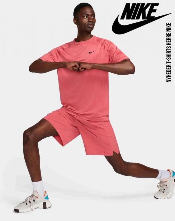 Nyheder T-shirts Herre Nike. Nike (2023-11-24-2023-11-24)
