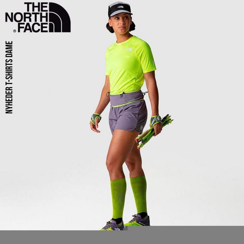 Nyheder T-Shirts Dame The North Face. The North Face (2023-12-04-2023-12-04)